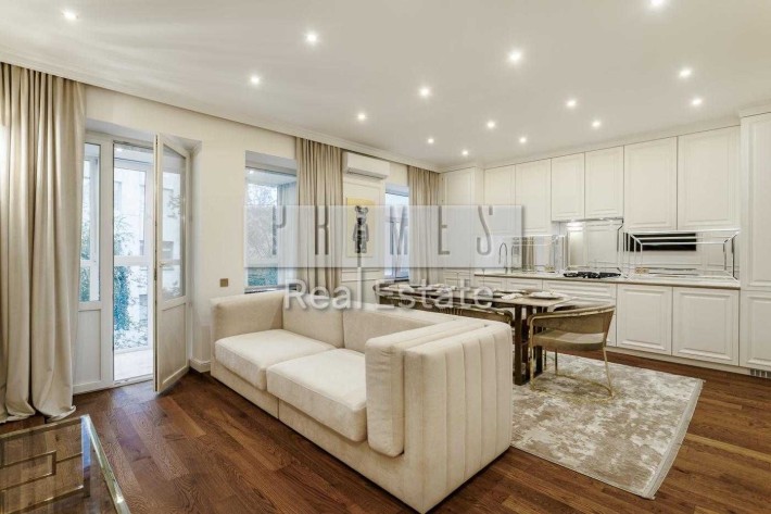 Продаж 3к квартири, вул. Гончара Олеся, 8, Центр, Золоті Ворота - фото 1