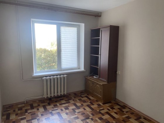 Продам 1к.кв.Дарницький вокзал,станція міської електрички:12-хв.пішки Київ