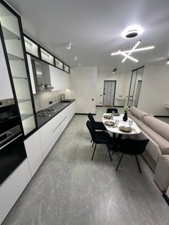 Продам 2 ком Центр Голливуд - фото 1