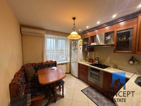 Продам уютную 3к на ул. Березинская 32. Левобережный! Дніпро