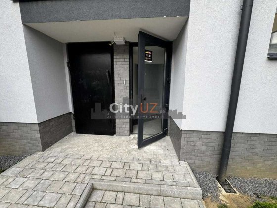 Продається 1-кімнатна квартира з ремонтом Ужгород