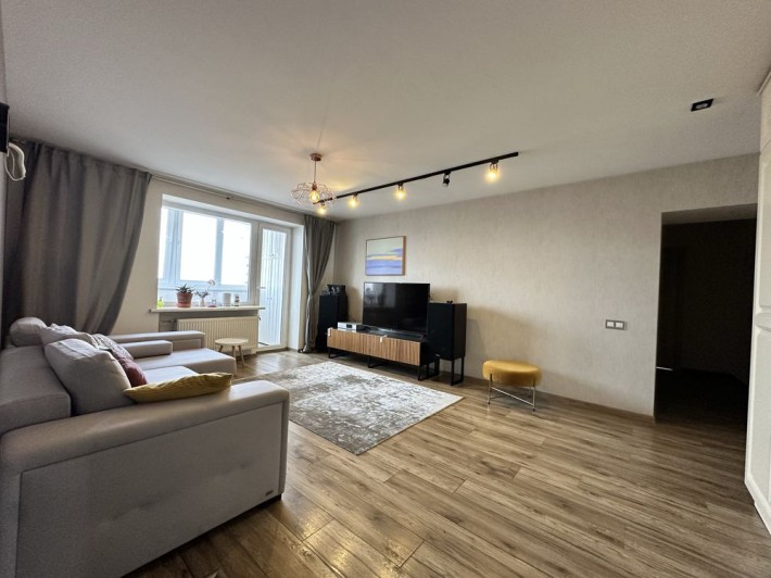 Продаж чудовоі квартири в центрі з видом на Дніпро.В.Вернадського - фото 1