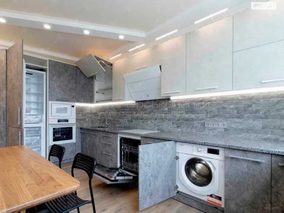 Продаж 2 кімнатної квартири, 67м² ЖК «Підвисоцький» Кахи Бендукідзе, 2 Київ