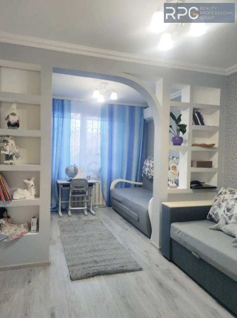 Продається 1к. квартира з ремонтом по вул.Березняківська 30А, рк - фото 1