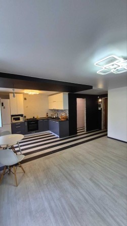 ‼️Кап ремонт 2к третій поверх 52м2 Сокіл Перемога 50199$ - фото 1