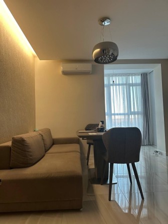 Продам затишну  квартиру 59м2  в ЖК ,,Щасливий,, - фото 1