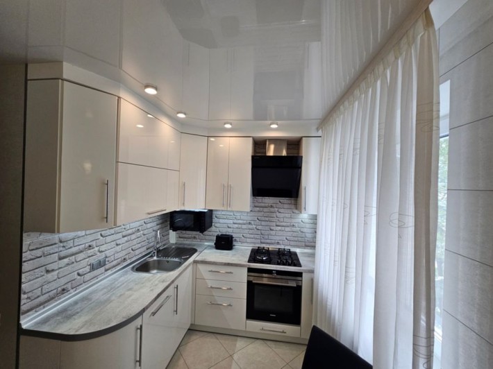 Продам велику 1к квартиру на Гоголя 10А - фото 1