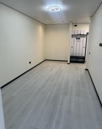 1к.кв. з новим ремонтом в новобудові на Поділлі - фото 1