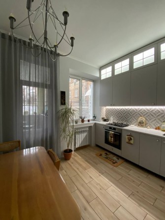 Продаж 4-кімнатної квартири біля історичного центру міста Детинець - фото 1