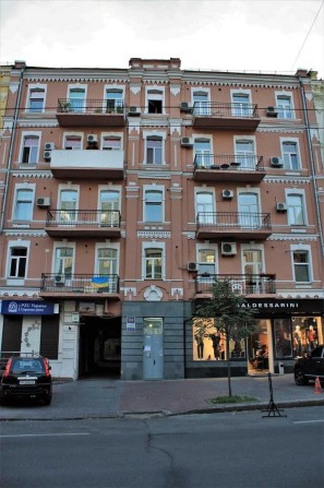 Центр Печерск Ст.М. «Дворец спорта», «Л. Толстого» НСК «Олимпийский» - фото 1