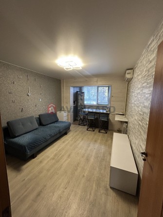 Продам 1-2х кімн, кв. з ремонтом, ж/м Тополь, поверх 2/12, 43,6 кв2 - фото 1