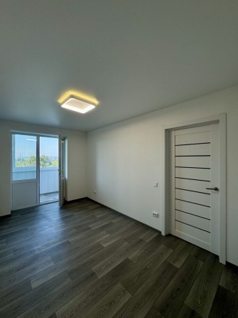 Продам , лівий берег , 2 к. квартира . - фото 1