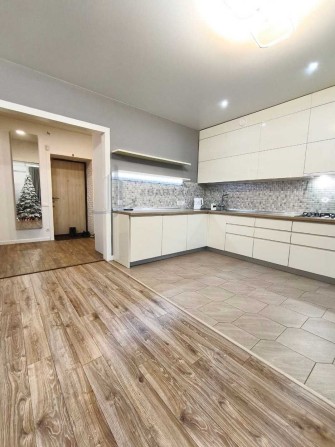 Двокімнатна квартира в новому цегляному будинку (2018 р.забудови). - фото 1