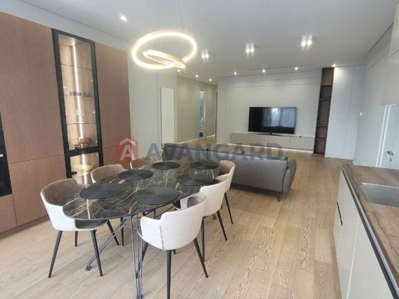 123 метри на 10 поверху ЖК Дует Дніпро