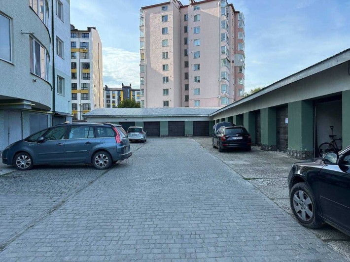 Продаж гаража площею 19,2 м.кв. в спальному районі Івано-Франківська - фото 1