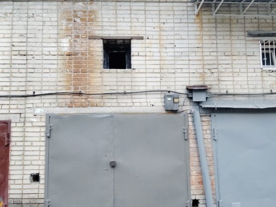 Гараж 2-х поверховий на Героїв Крут, Автолюбитель