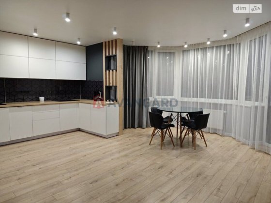 Продаю 2-кімнатну квартиру в центрі Черкас! Черкассы