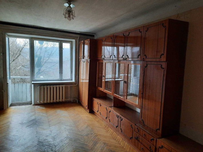 Продам 1-у квартиру на Корчуватому, вул. Новопирогівська, 33 - фото 1