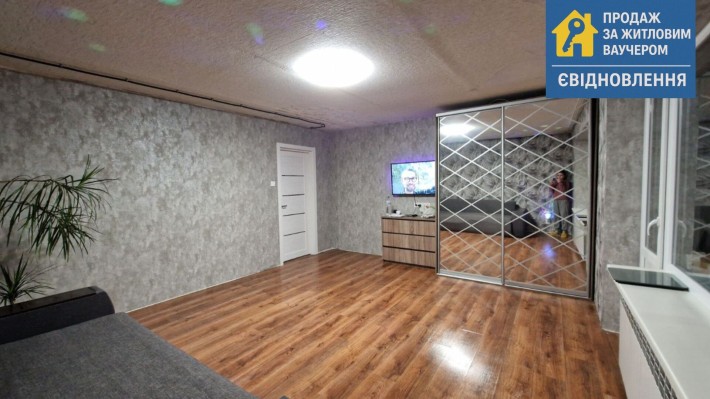 Продам крупногабаритну однокімнатну квартиру в Таромському  V.M. - фото 1