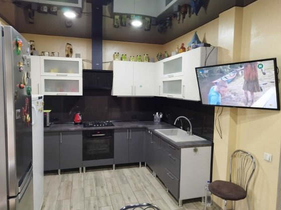 Продам отличную 3-х комнатную по Рабочей, 91.  Автономное отопление. Днепр