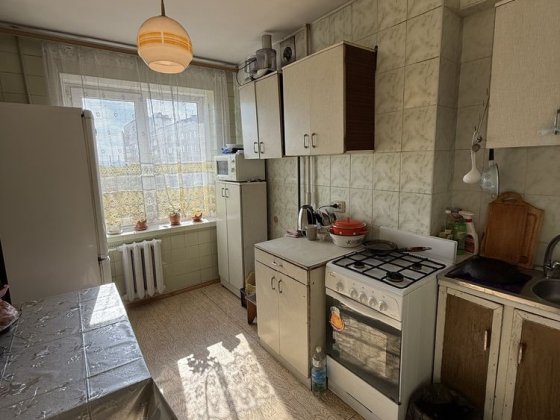 Продам 2х ком.квартиру ж/м Клочко/ ул.Янтарная/Левый берег Дніпро