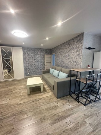 Продам 2 комнатную квартиру в ЖК RiverPark / Набережная Победы - фото 1