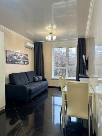 Продам шикарну евродвушку на Дорогожичах ЖК UNO - фото 1