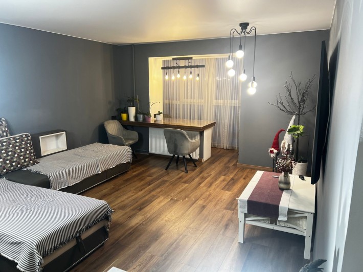 Продаж 3-кімнатної квартири на Корбутівці - фото 1