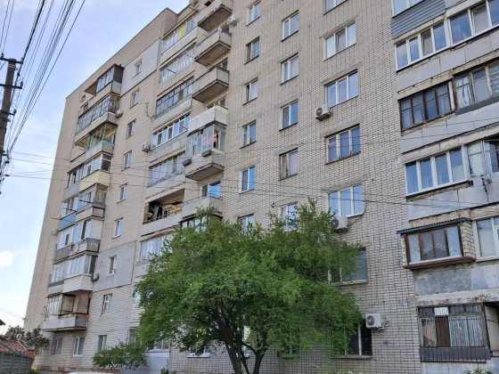 1 к. Клінчик, цегла, 5/9, 39,3 кв.м, від власника Дніпро