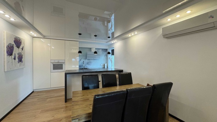 Продаж 2-рівневої 3-кімнатної квартири з АВТОНОМКОЮ - фото 1