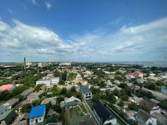 ВИДОВА квартира в новобудові центр міста Черкассы