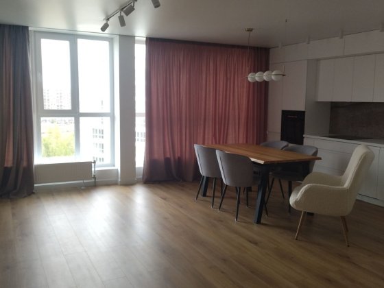 Продам двухкомнатную квартиру р-н Масаны Чернигов