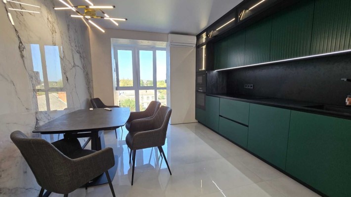 Продам 2-х рівневу квартиру в Центрі 9052 - фото 1