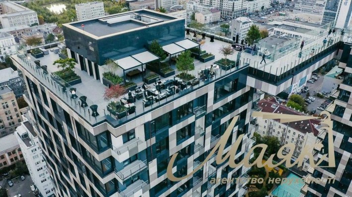 Продаж квартири без ремонту та 2 паркомісця Tetris Hall,  Центр Києва - фото 1