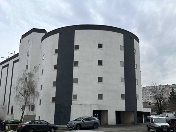 Гараж, пров.Тобілевича, 4, ПЕРШИЙ ПОВЕРХ! Черкаси