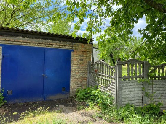 Продам капітальний гараж.Яма, світло, вода, підвал Запорожье