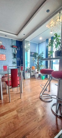 Велика 5и кімнатна квартира на Митниці вул. Г. Дніпра - фото 1