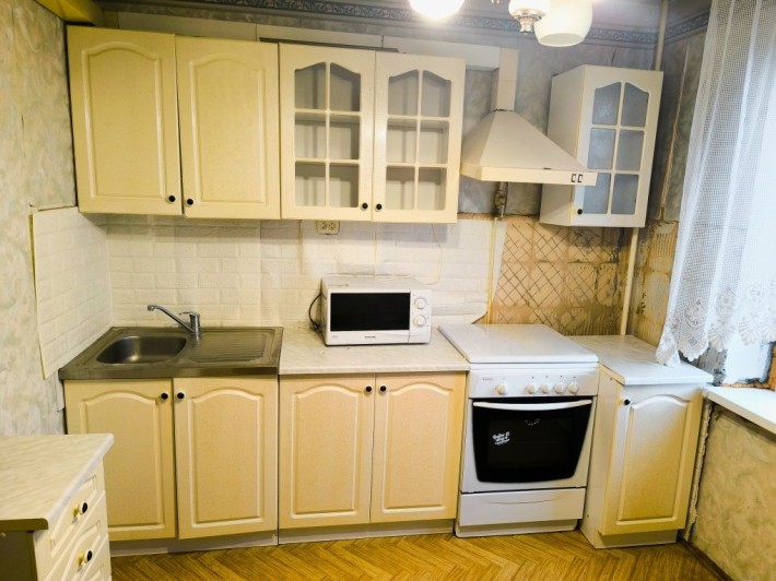 Продається двокімнатна покращеного планування на  вул.Заболотного - фото 1