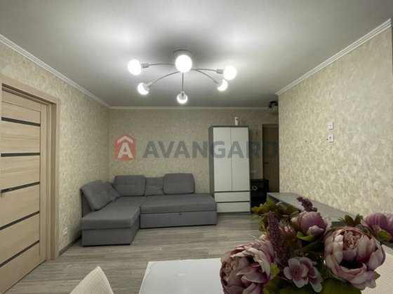 Продам 2-кім квартиру з сучасним ремонтом ЖМ Сонячний Дніпро