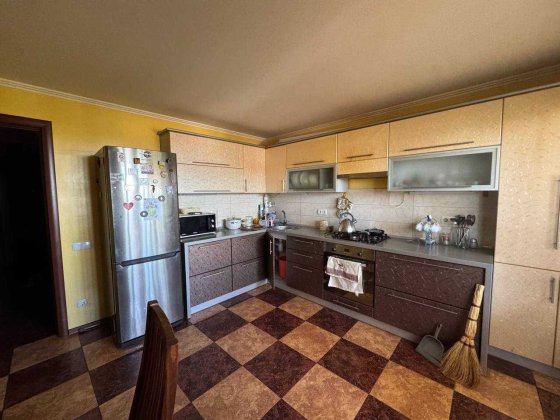 Продам 2 кімнатну квартиру в тихому районі Грушевського Черкассы