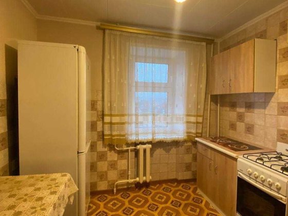 2-кімнатна квартира в цегляному будинку з видом на місто Чернігів