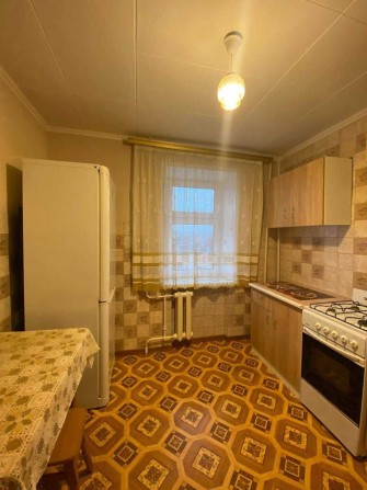 2-кімнатна квартира в цегляному будинку з видом на місто - фото 1