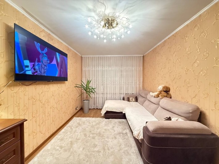 Продам 3к. квартиру на Космонавтів - фото 1