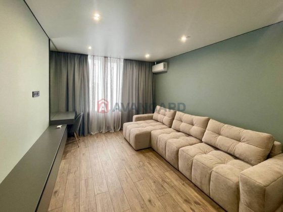 Стильна 2-кім. квартира з євроремонтом! Центр! Черкассы