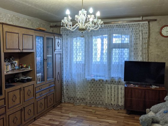 Продаётся 3-х ком квартира, "чешка", в кирпиче, в середине Калиновой Дніпро