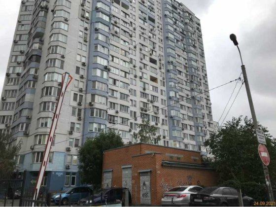 Продаж 2-к квартири 72,1 м2 м.Київ, вул.Драгоманова, 6-А  82000 $ Киев