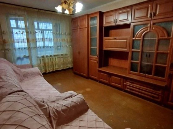 Продаж 2-х кімнатної квартири площею 52 кв.м. 4й поверх житловий стан. Вінниця