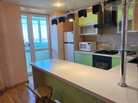 Продаж 3-х кімнатної квартири низ Робочої Дніпро