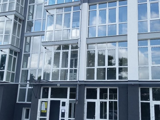 Однокімнатна квартира 54м2 з автономкою в новобудові в центрі Чернигов