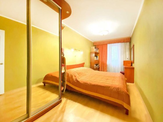 Продам простору 3к., жм Перемога-6. Дніпро